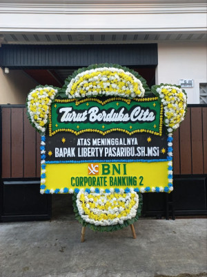 Papan Bunga Duka di Kaligondang