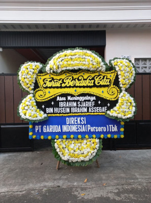Papan Bunga Duka di Kaligondang